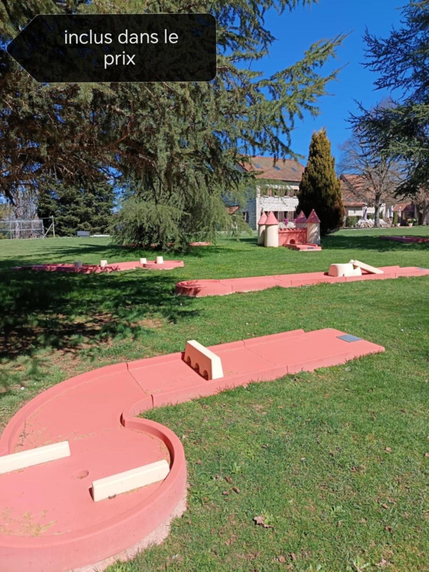 A L'Oree Du Parc Saint-Priest-des-Champs Εξωτερικό φωτογραφία